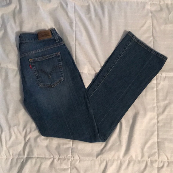 levi jeans - Picture 2 of 4